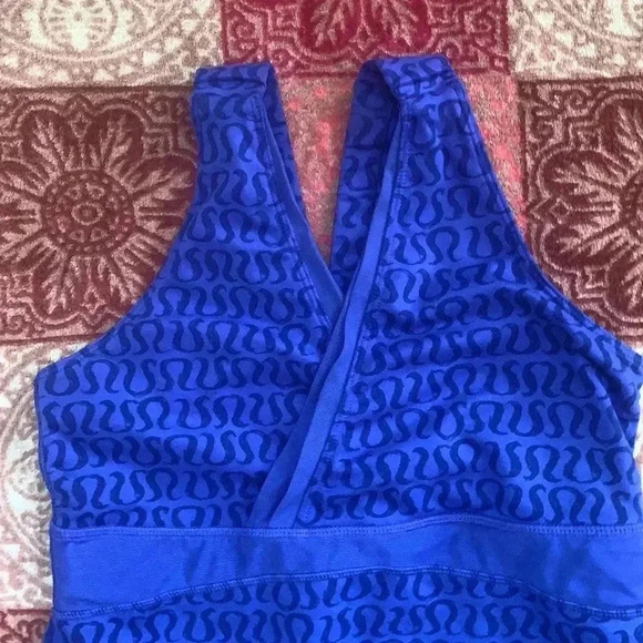 Lululemon deep v neck tank - Picture 2 of 6